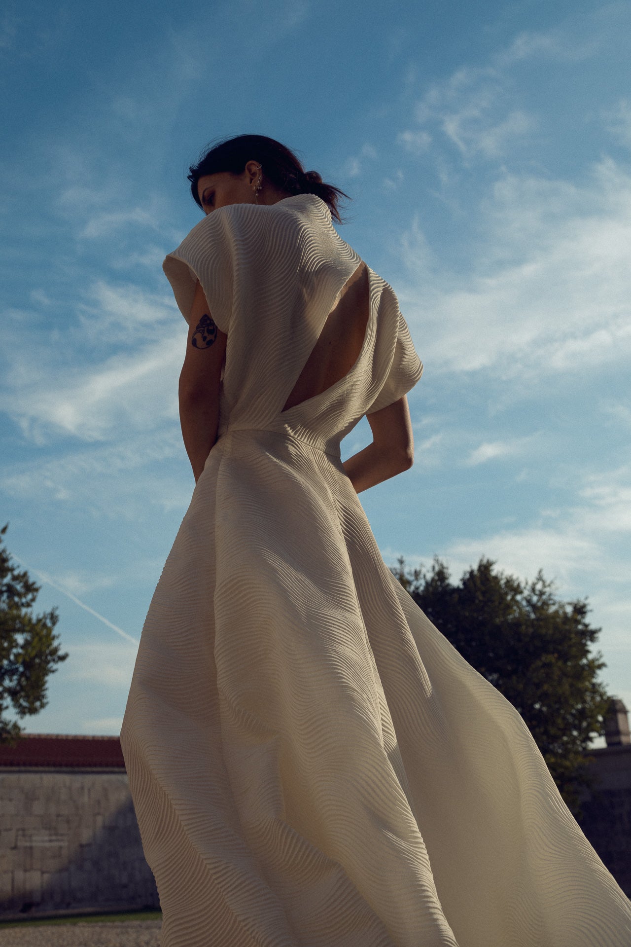 *PLISSE Wedding Dress